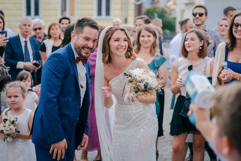 fotograf za vjenčanja zagreb - sretan par u prirodi 